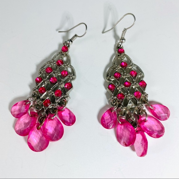 Vintage hot pink sparkling dangle gypsy earrings - Picture 7 of 7
